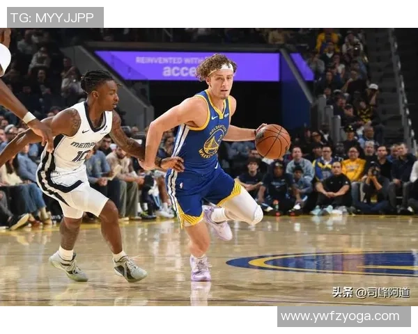 勇士与爵士激战正酣西部对决引发球迷热议与期待 勇士与爵士激战正酣西部对决引发球迷热议与期待