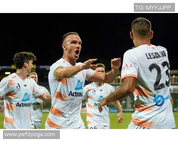 恒大对战西悉尼精彩赛事回顾及分析全景呈现